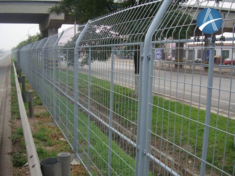 公路護欄網(wǎng)--01